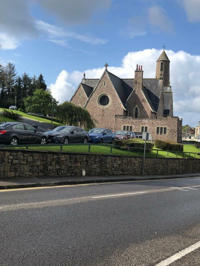 New Listing Faye'S Place Donegal Town Exterior foto